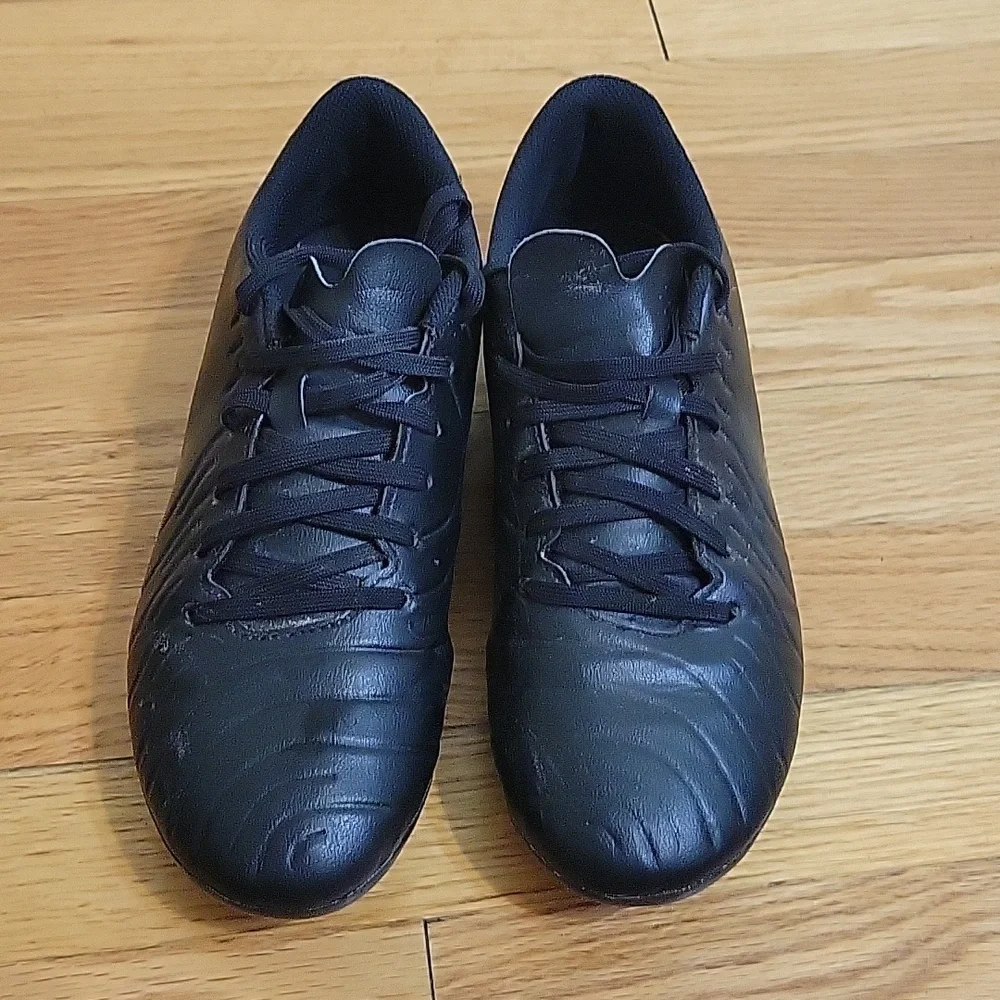 Nike Soccer Cleats - Women's size 6.5